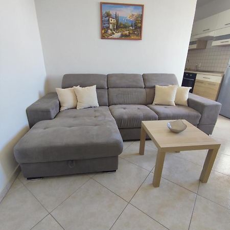 Three Lions Apartment Pula Bagian luar foto